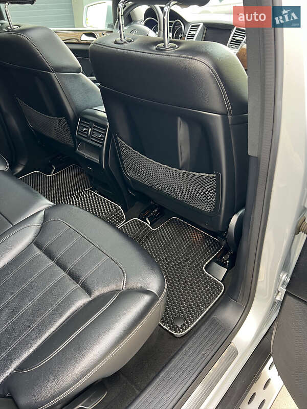 Позашляховик / Кросовер Mercedes-Benz GL-Class 2013 в Рівному