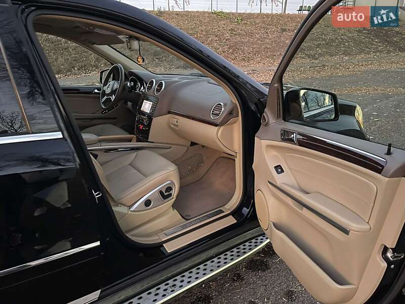 Внедорожник / Кроссовер Mercedes-Benz GL-Class 2012 в Тернополе фото 24 Внедорожник / Кроссовер Mercedes-Benz GL-Class 2012 в Тернополе
