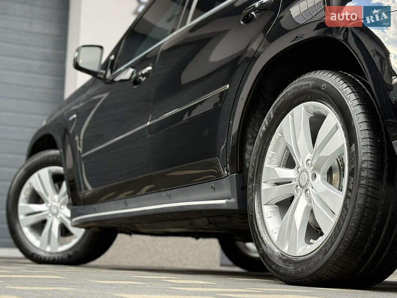 Внедорожник / Кроссовер Mercedes-Benz GL-Class 2012 в Дрогобыче