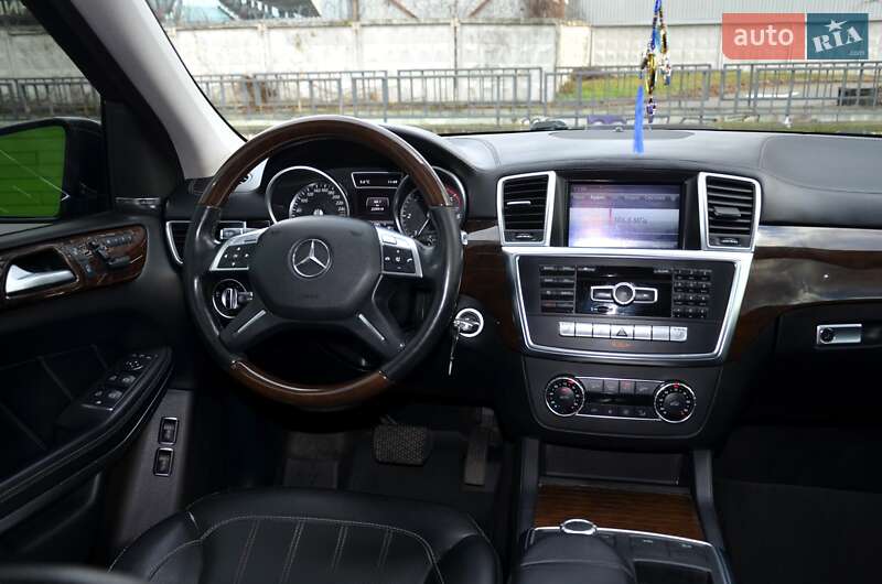 Позашляховик / Кросовер Mercedes-Benz GL-Class 2013 в Києві