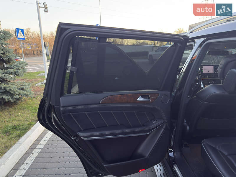 Позашляховик / Кросовер Mercedes-Benz GL-Class 2012 в Дніпрі фото 16 Позашляховик / Кросовер Mercedes-Benz GL-Class 2012 в Дніпрі