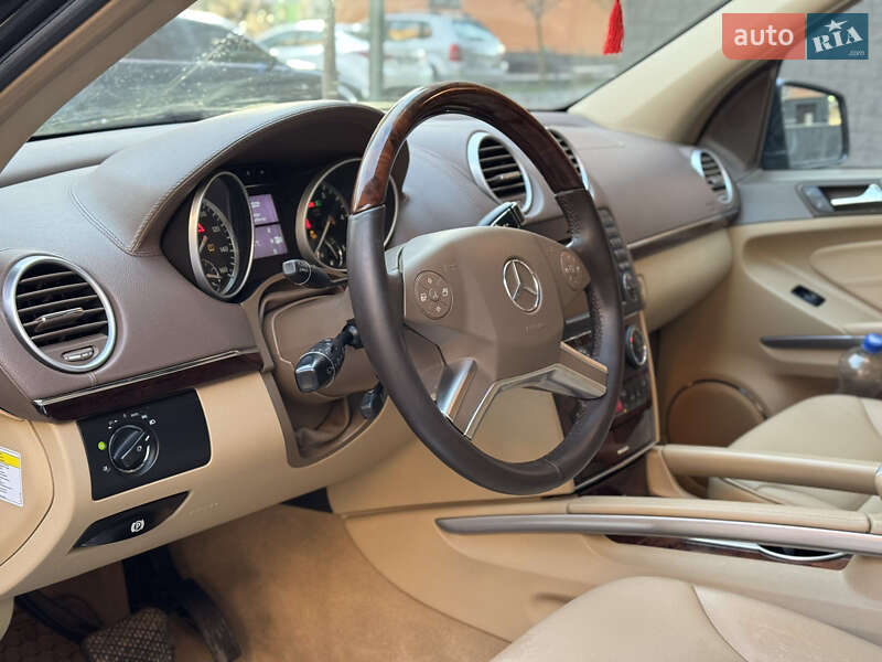 Внедорожник / Кроссовер Mercedes-Benz GL-Class 2012 в Ивано-Франковске фото 15 Внедорожник / Кроссовер Mercedes-Benz GL-Class 2012 в Ивано-Франковске