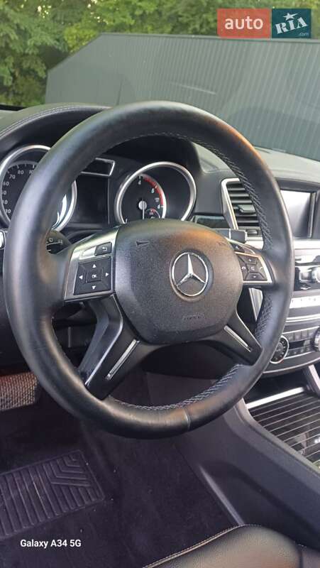 Позашляховик / Кросовер Mercedes-Benz GL-Class 2015 в Чернівцях