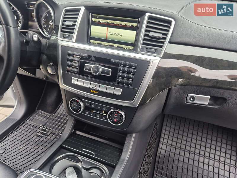 Внедорожник / Кроссовер Mercedes-Benz GL-Class 2015 в Коломые фото 30 Внедорожник / Кроссовер Mercedes-Benz GL-Class 2015 в Коломые