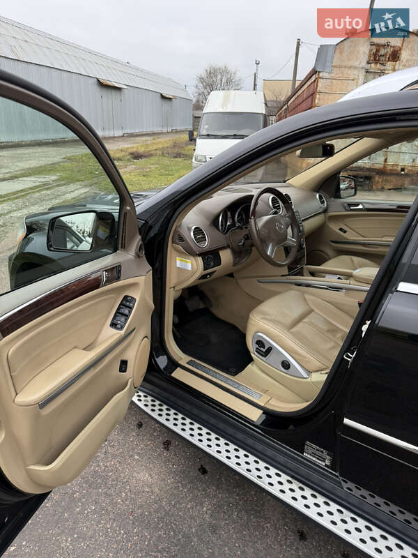 Внедорожник / Кроссовер Mercedes-Benz GL-Class 2010 в Киеве