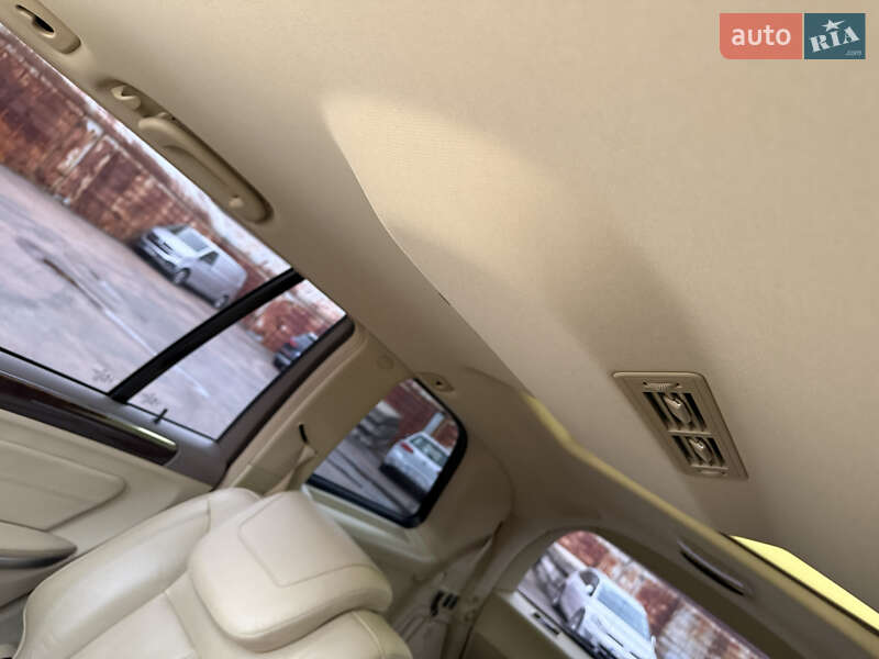 Внедорожник / Кроссовер Mercedes-Benz GL-Class 2010 в Киеве