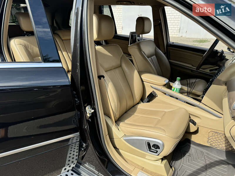 Внедорожник / Кроссовер Mercedes-Benz GL-Class 2011 в Ладыжине