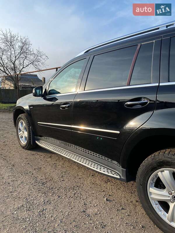 Внедорожник / Кроссовер Mercedes-Benz GL-Class 2011 в Соленом