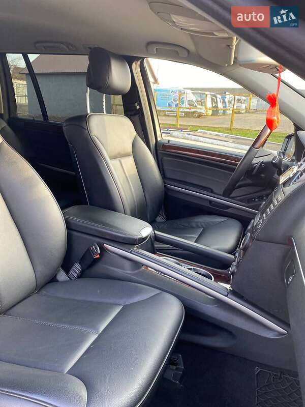 Внедорожник / Кроссовер Mercedes-Benz GL-Class 2011 в Соленом