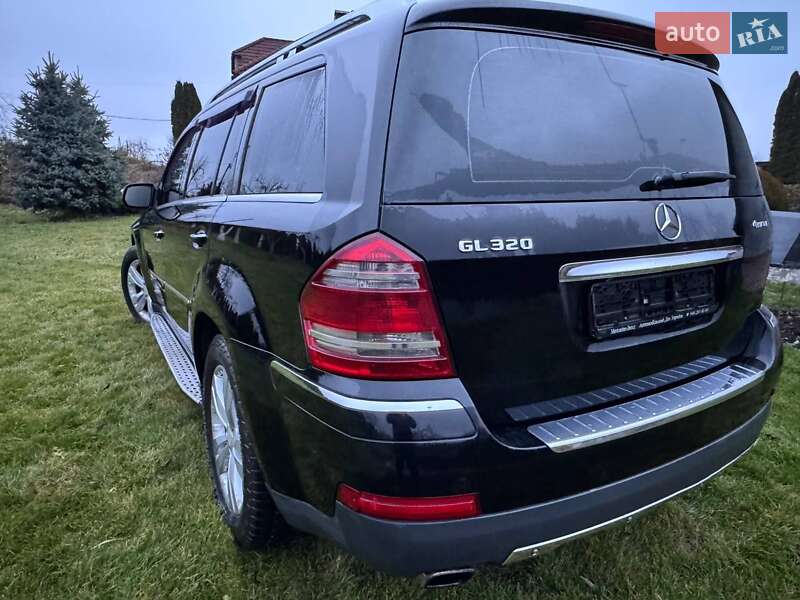 Внедорожник / Кроссовер Mercedes-Benz GL-Class 2009 в Дубно