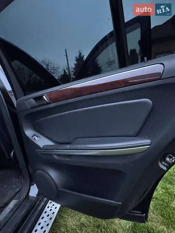 Внедорожник / Кроссовер Mercedes-Benz GL-Class 2009 в Дубно