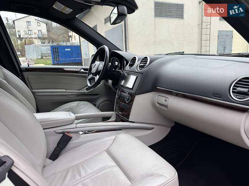 Внедорожник / Кроссовер Mercedes-Benz GL-Class 2010 в Львове фото 20 Внедорожник / Кроссовер Mercedes-Benz GL-Class 2010 в Львове