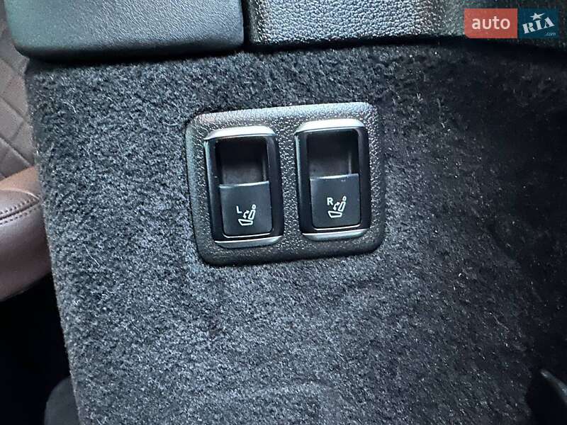 Позашляховик / Кросовер Mercedes-Benz GL-Class 2015 в Львові фото 25 Позашляховик / Кросовер Mercedes-Benz GL-Class 2015 в Львові