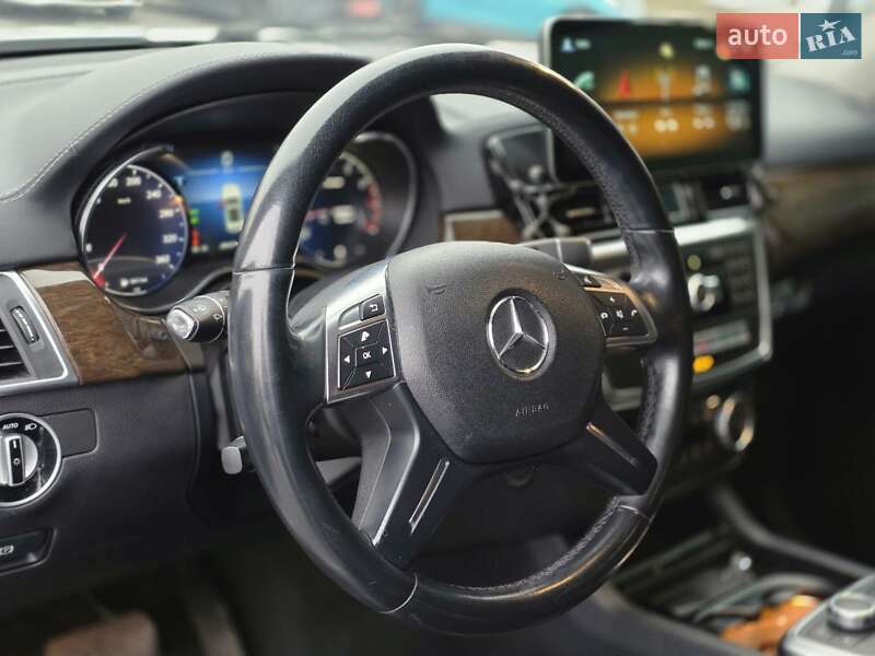 Позашляховик / Кросовер Mercedes-Benz GL-Class 2014 в Рівному
