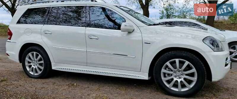 Внедорожник / Кроссовер Mercedes-Benz GL-Class 2009 в Киеве
