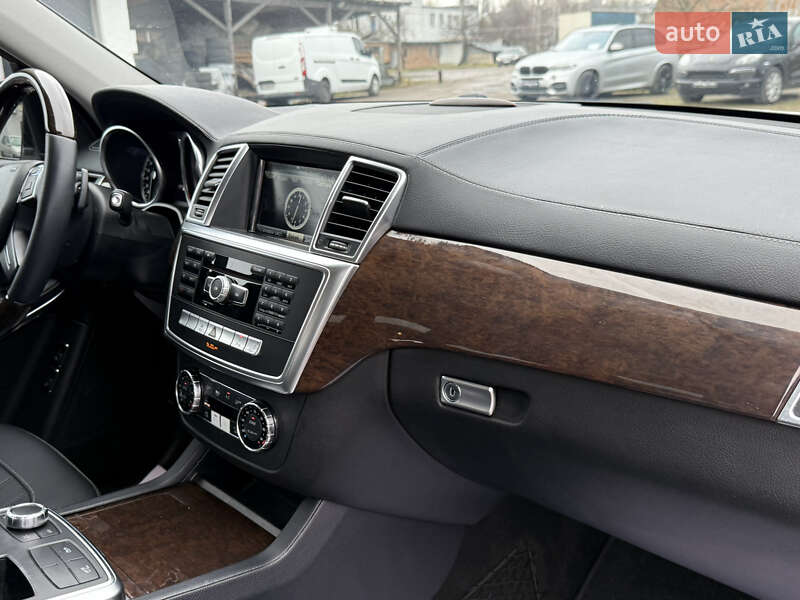 Внедорожник / Кроссовер Mercedes-Benz GL-Class 2012 в Ровно фото 46 Внедорожник / Кроссовер Mercedes-Benz GL-Class 2012 в Ровно
