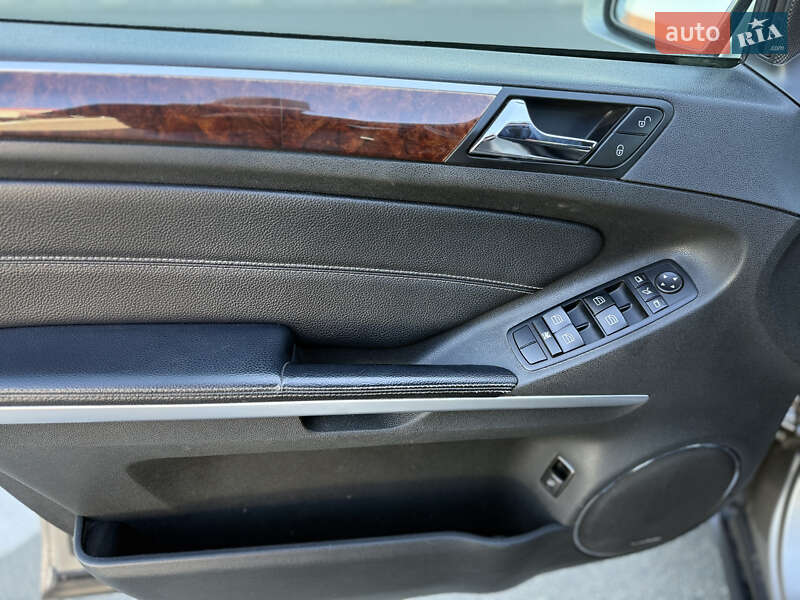 Позашляховик / Кросовер Mercedes-Benz GL-Class 2007 в Києві