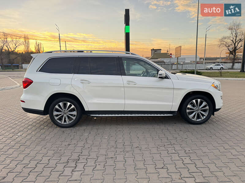 Внедорожник / Кроссовер Mercedes-Benz GL-Class 2016 в Киеве фото 6 Внедорожник / Кроссовер Mercedes-Benz GL-Class 2016 в Киеве