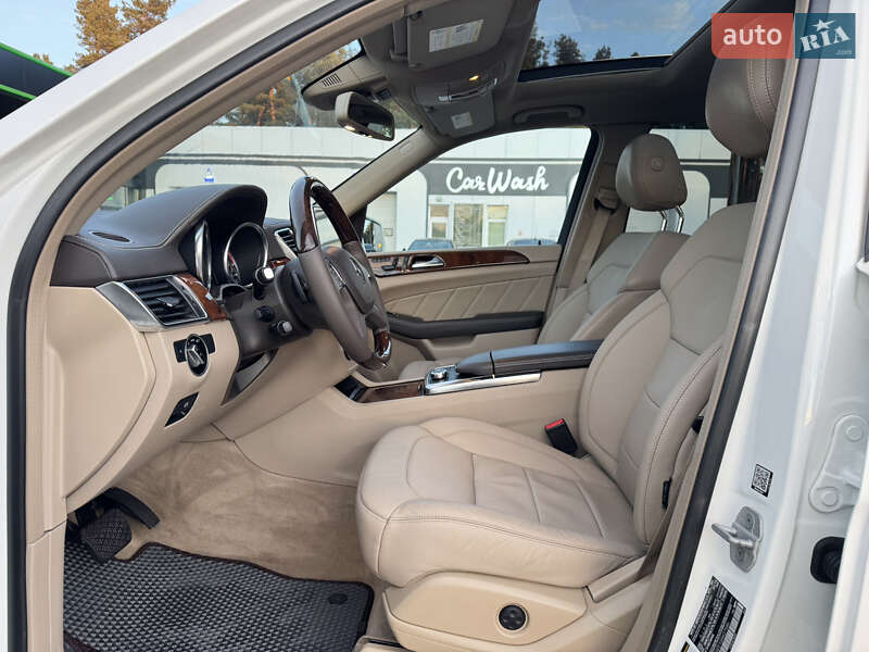 Внедорожник / Кроссовер Mercedes-Benz GL-Class 2016 в Киеве фото 14 Внедорожник / Кроссовер Mercedes-Benz GL-Class 2016 в Киеве