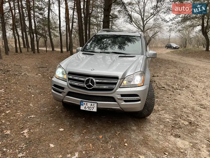Mercedes-Benz GL-Class