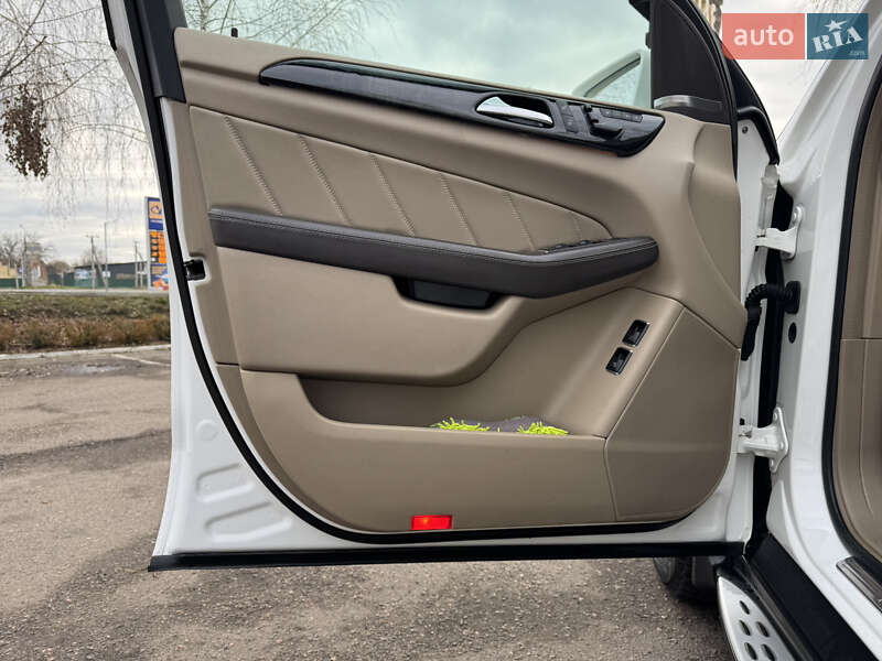 Позашляховик / Кросовер Mercedes-Benz GL-Class 2015 в Смілі