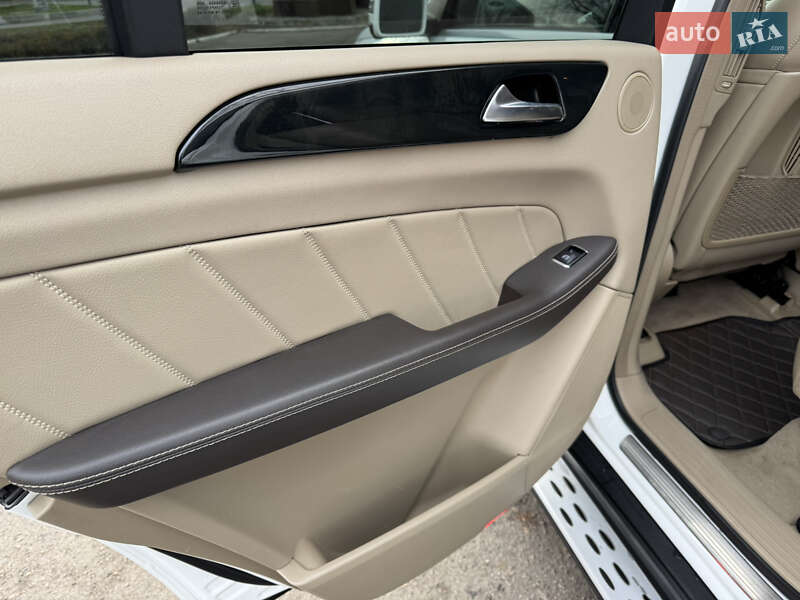 Позашляховик / Кросовер Mercedes-Benz GL-Class 2015 в Смілі