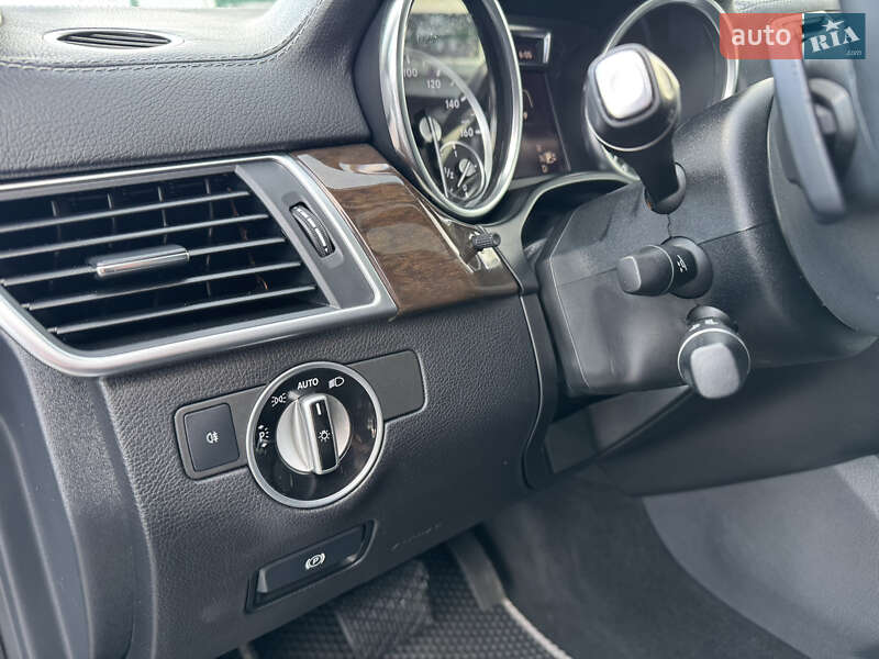 Позашляховик / Кросовер Mercedes-Benz GL-Class 2015 в Києві