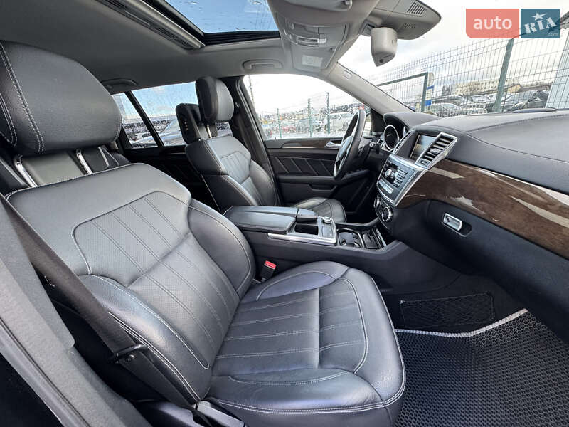Позашляховик / Кросовер Mercedes-Benz GL-Class 2015 в Києві