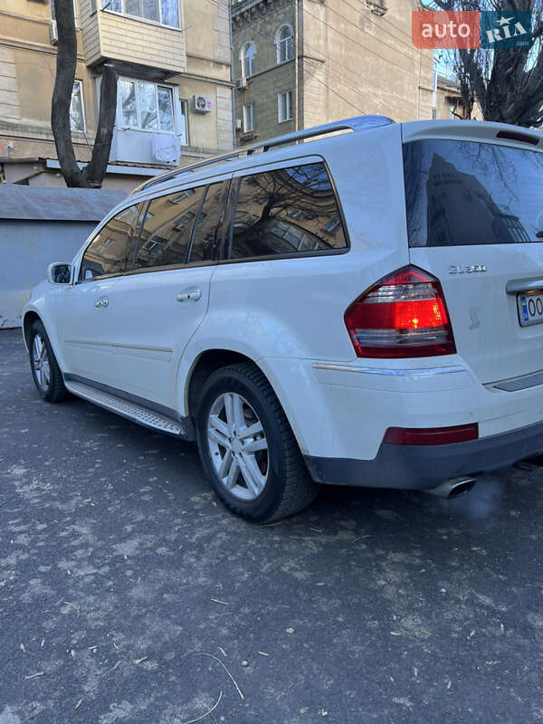 Позашляховик / Кросовер Mercedes-Benz GL-Class 2010 в Одесі