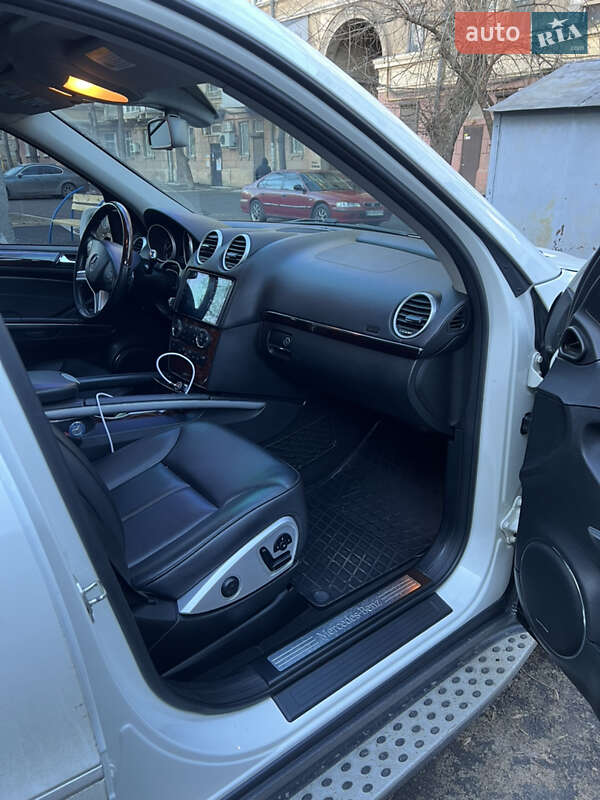Позашляховик / Кросовер Mercedes-Benz GL-Class 2010 в Одесі