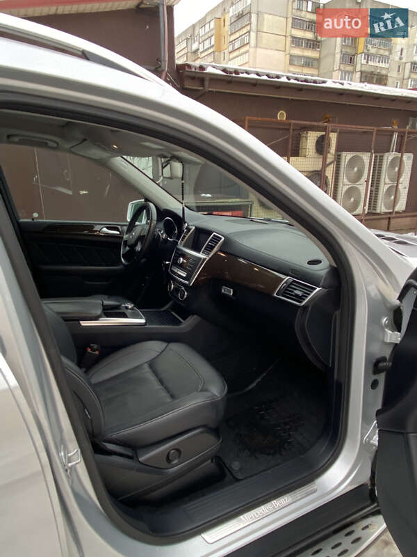 Позашляховик / Кросовер Mercedes-Benz GL-Class 2015 в Києві