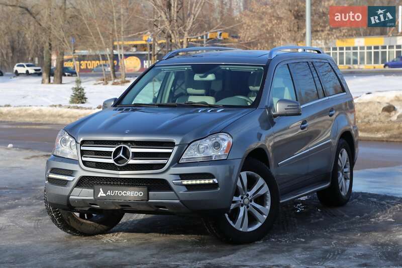 Mercedes-Benz GL-Class 2012 Mercedes-Benz GL-Class 2012