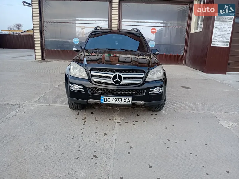 Mercedes-Benz GL-Class