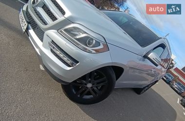 Позашляховик / Кросовер Mercedes-Benz GL-Class 2016 в Києві