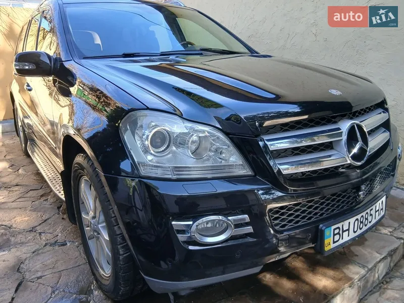Mercedes-Benz GL-Class