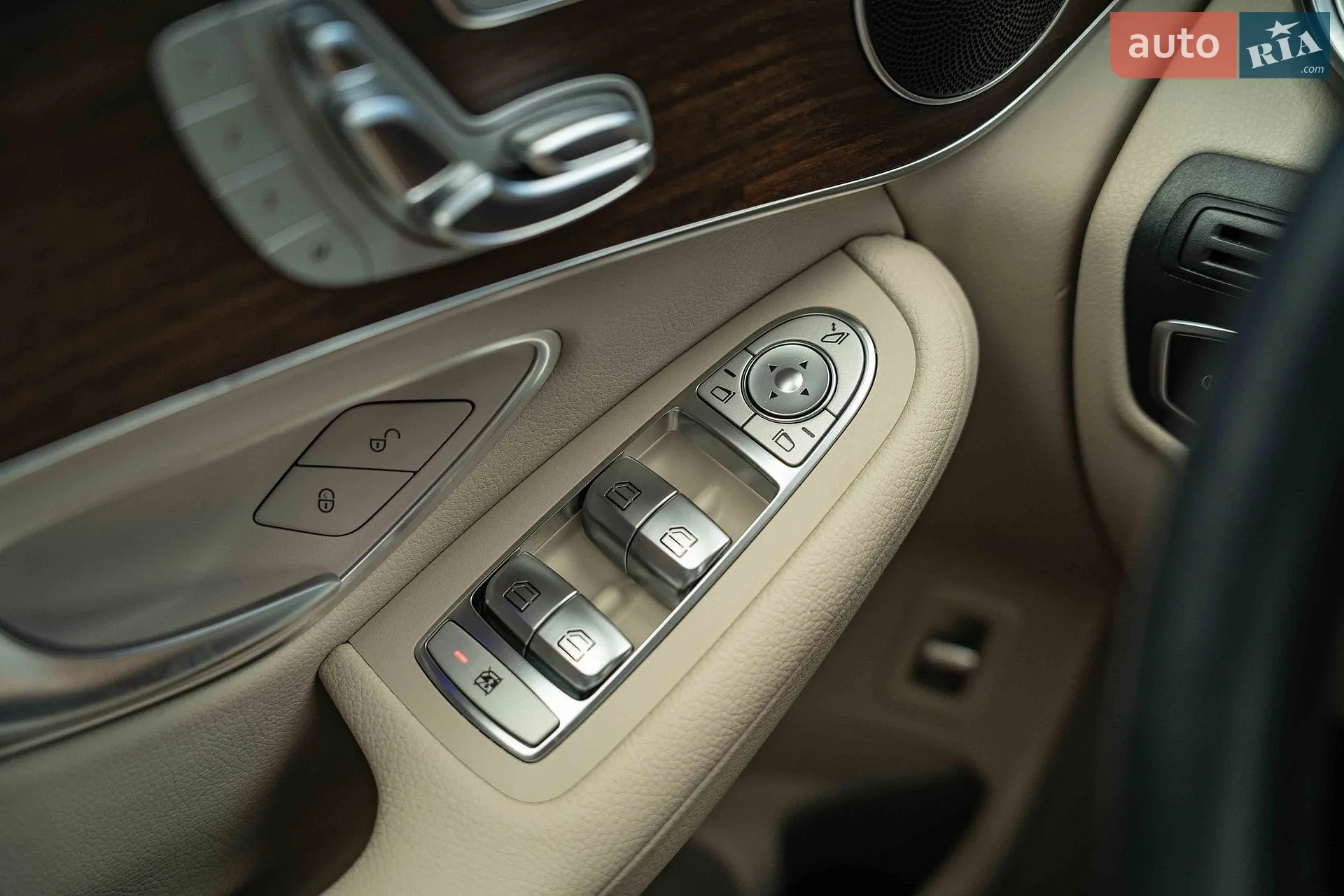 2020 Mercedes-Benz GL-klasse - мініатюра 23