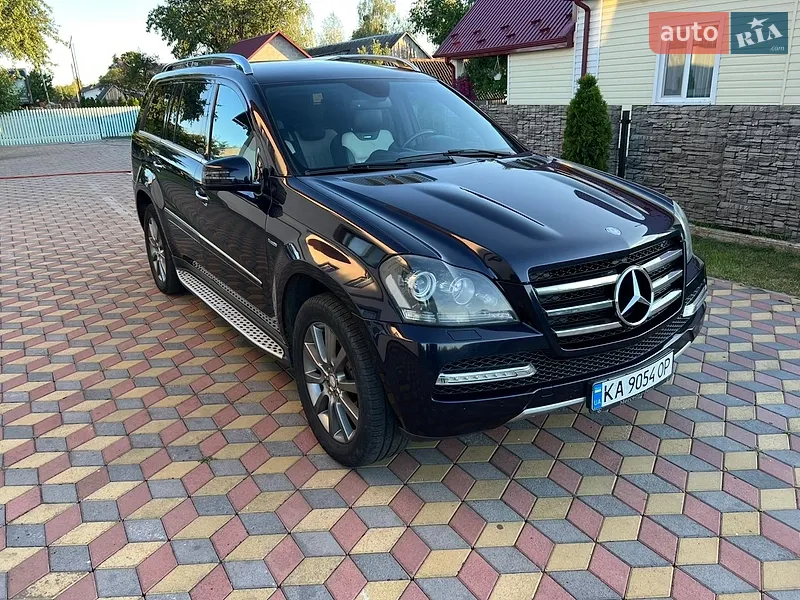 Mercedes-Benz GL-Class