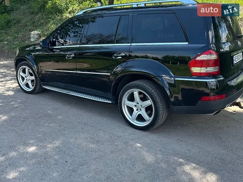 Mercedes-Benz GL-Class