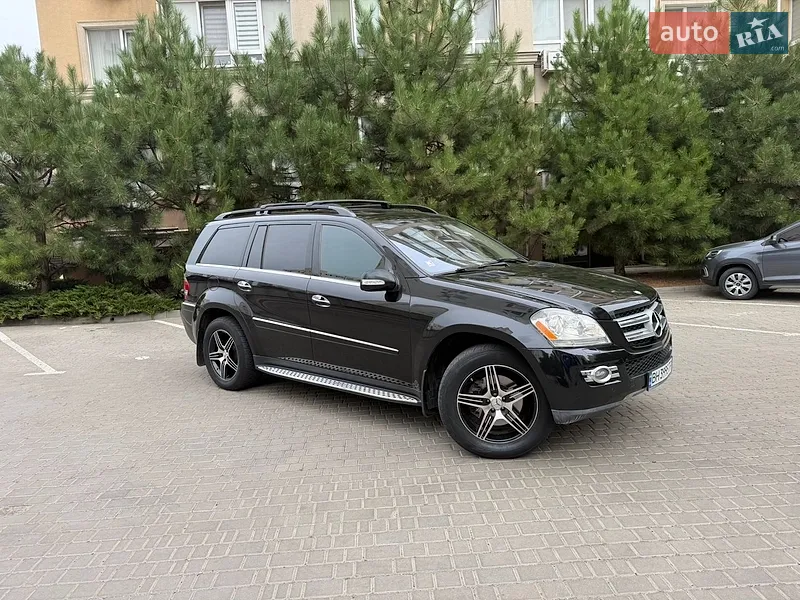 Mercedes-Benz GL-Class