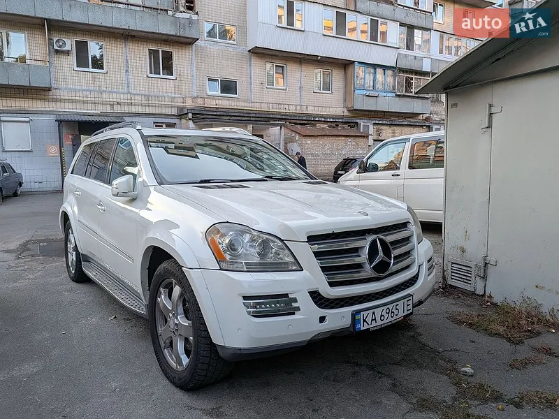 Mercedes-Benz GL-Class