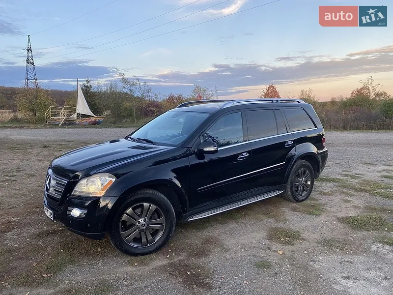 Mercedes-Benz GL-Class