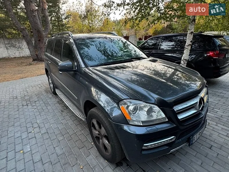 Mercedes-Benz GL-Class