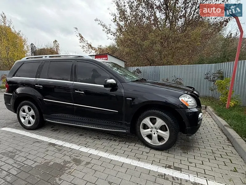 Mercedes-Benz GL-Class