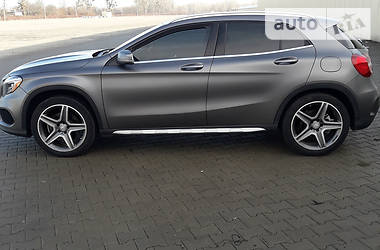 Позашляховик / Кросовер Mercedes-Benz GLA-Class 2015 в 