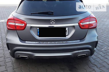 Позашляховик / Кросовер Mercedes-Benz GLA-Class 2015 в 