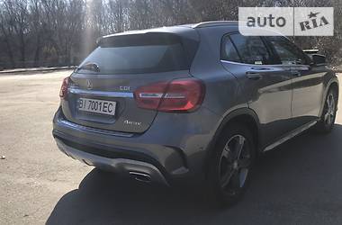 Внедорожник / Кроссовер Mercedes-Benz GLA-Class 2015 в 