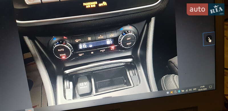 Внедорожник / Кроссовер Mercedes-Benz GLA-Class 2017 в Хмельницком