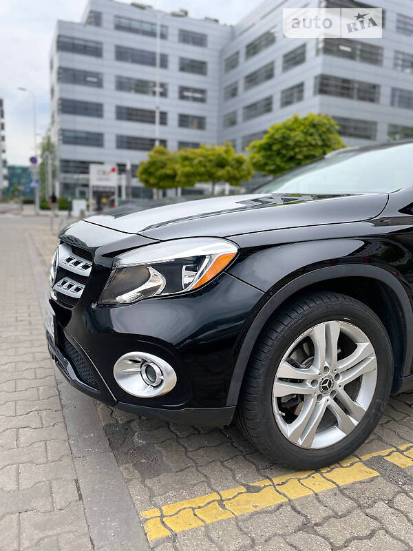 Позашляховик / Кросовер Mercedes-Benz GLA-Class 2018 в Львові