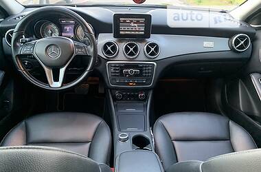 Внедорожник / Кроссовер Mercedes-Benz GLA-Class 2015 в Ровно