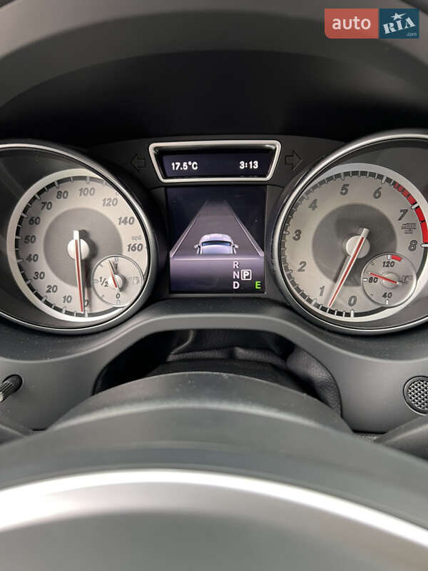 Внедорожник / Кроссовер Mercedes-Benz GLA-Class 2014 в Киеве